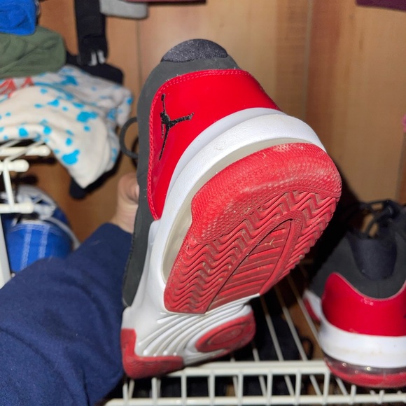 Jordan’s - Picture 3 of 5